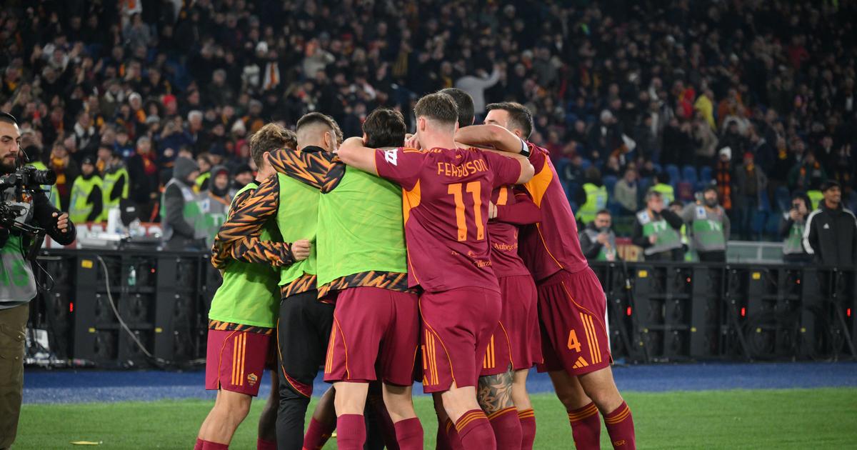 Serie A : l'AS Rome bat Côme et recolle au trio de tête