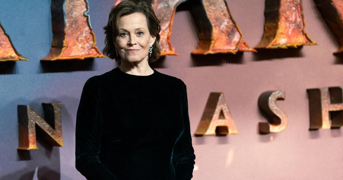 «Je vous présente mes excuses» : Sigourney Weaver interpelle les Français parallèlement à la sortie d’Avatar : de Feu et de Cendres