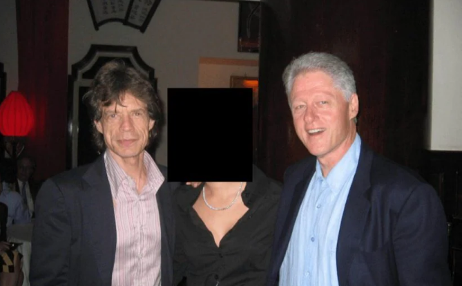 Bill Clinton, Mick Jagger, Michael Jackson, Kevin Spacey... Les photos de lâ€™affaire Epstein...