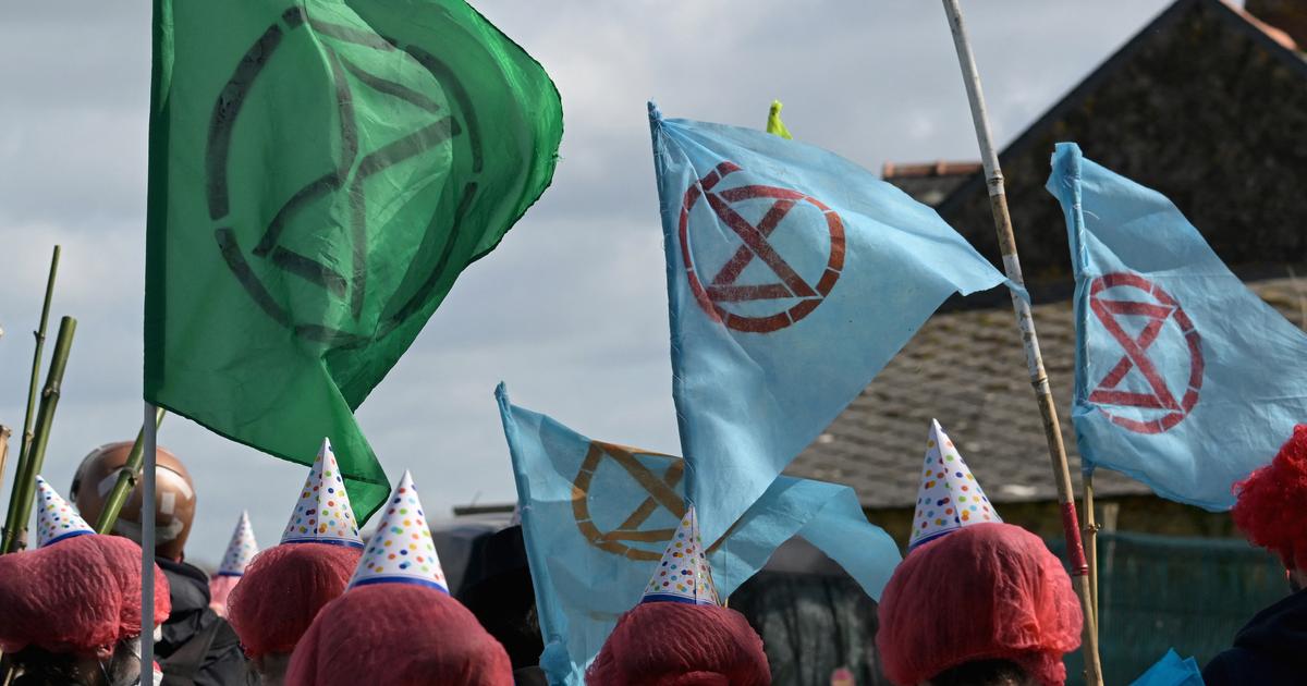 Bas-Rhin : trois mois de prison avec sursis requis contre huit écologistes pour avoir tagué un pont