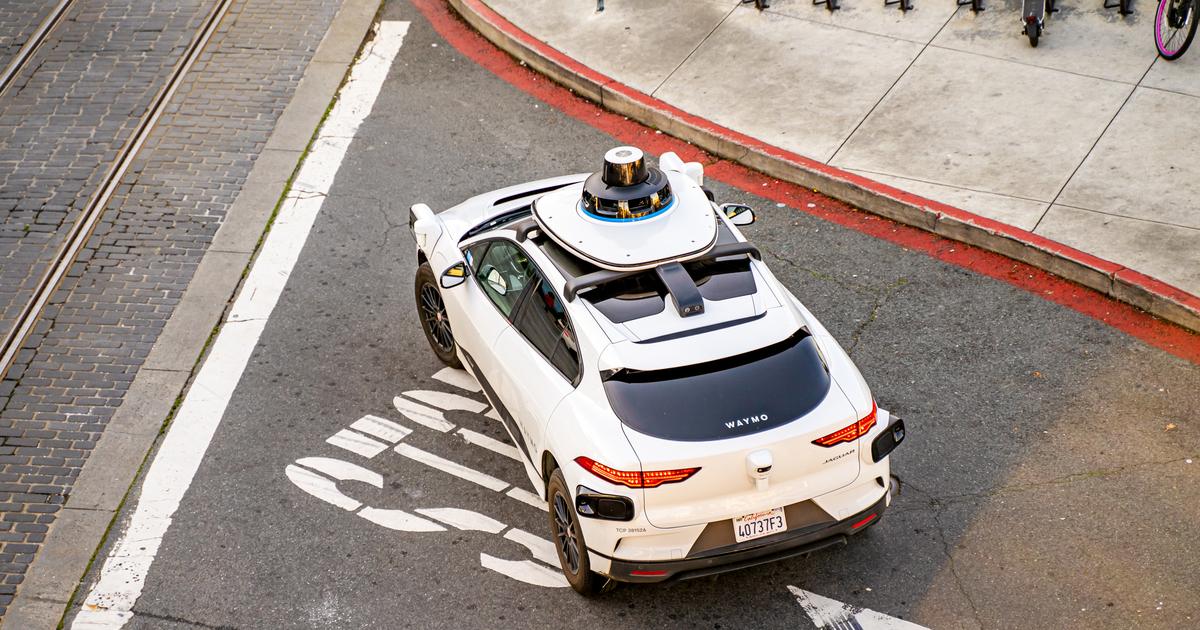20 dollars pour refermer une portière : quand Waymo fait appel aux humains pour voler au secours de ses robots-taxis