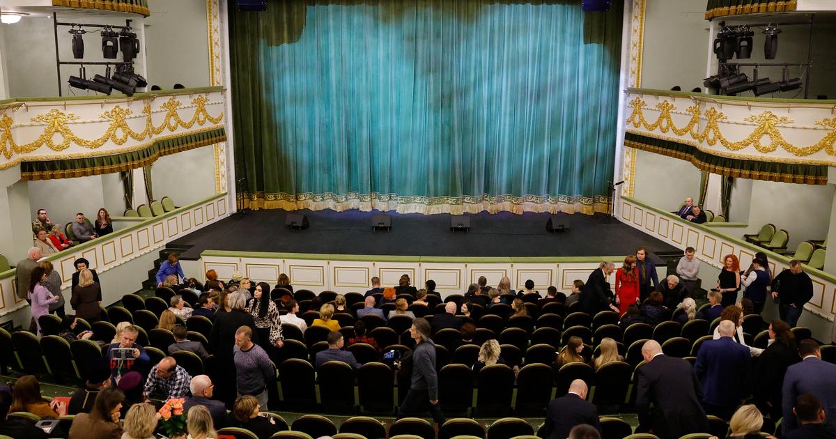 Le théâtre de Marioupol vient de rouvrir ses portes en Ukraine occupée