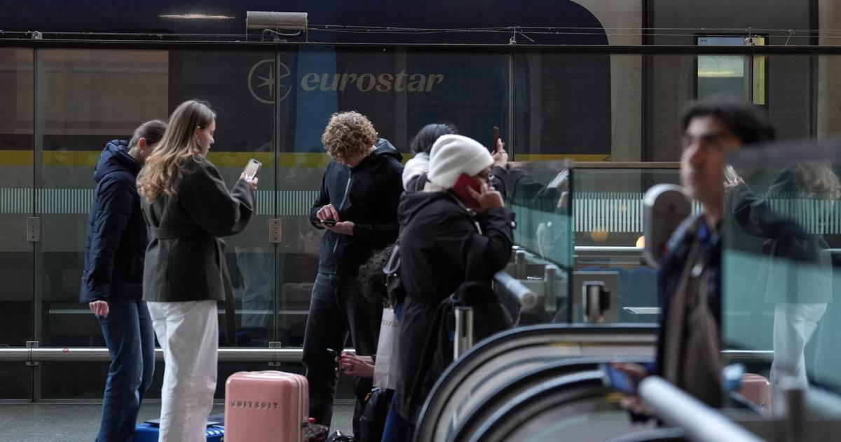 Quelques biscuits, pas d’électricité ni de wifi : nuit blanche sans champagne dans l’Eurostar avant le réveillon