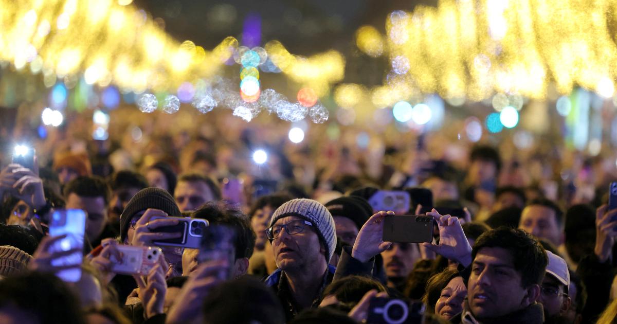 «Violences urbaines», «pyrotechnie», «alcool au volant»... : la préfecture de police de Paris fait le point avant le réveillon du Nouvel An