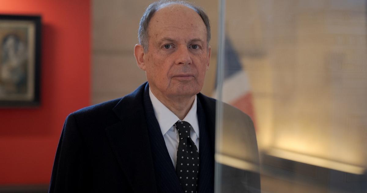 «On manque de ce genre de figure» : Denis Podalydès est François Mitterrand dans Mitterrand confidentiel