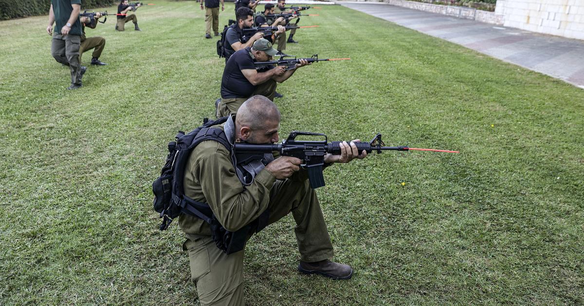 L’armée israélienne annonce des frappes imminentes sur le Hamas et le Hezbollah au Liban