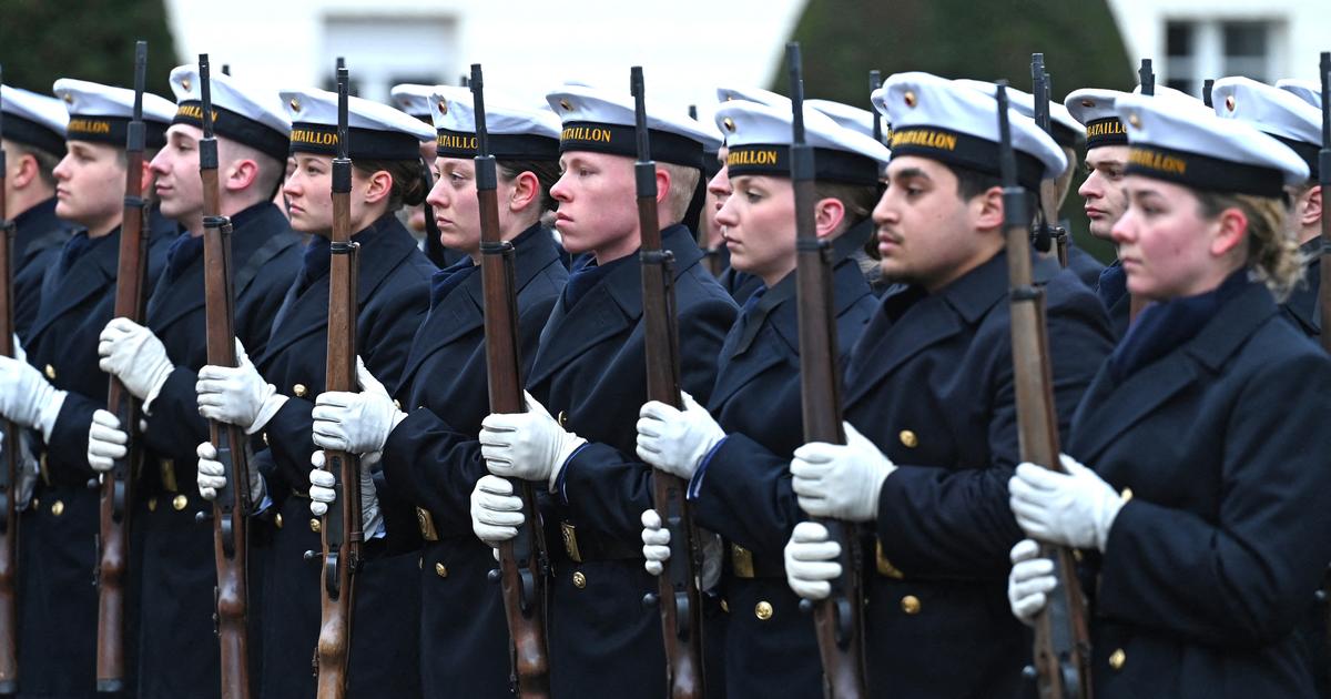 Allemagne: la Bundeswehr frappée par un scandale au pire moment