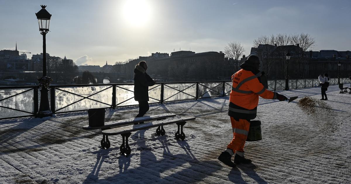 «Nos 80 agents de propreté se reconvertissent en déneigeurs»: comment les municipalités s’organisent face aux fortes chutes de neige