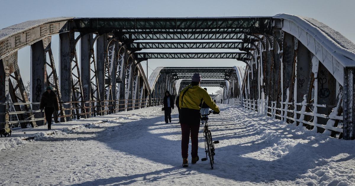 Villages enclavés, écoles fermées, transports à l’arrêt… La Charente-Maritime face à un rare épisode neigeux