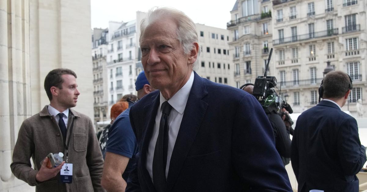 «Le droit international est un garde-fou» : Dominique de Villepin se réjouit que Macron ait «corrigé» sa position sur le Venezuela