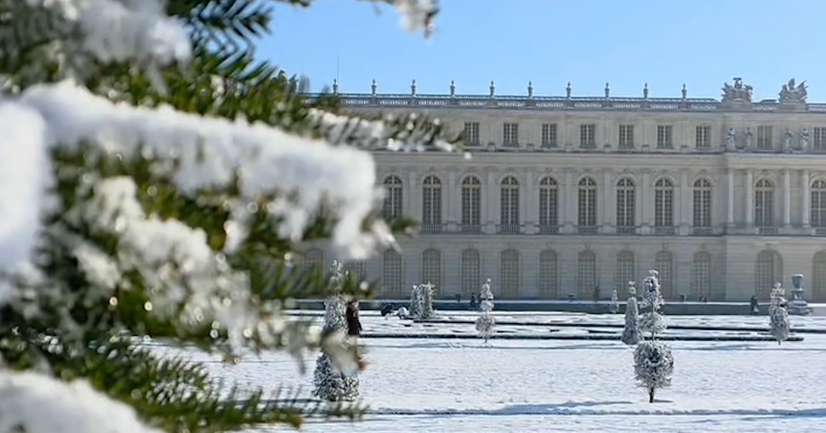 Versailles, Chambord, Chantilly... les poétiques images des châteaux français sous la neige