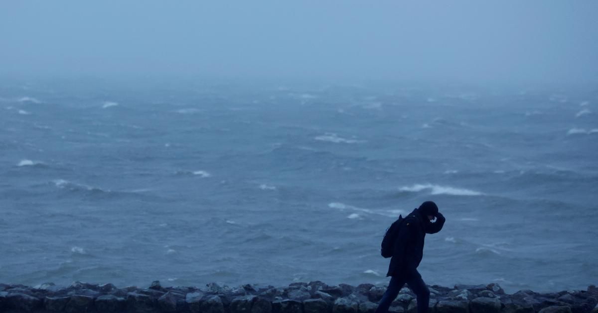 Tempête Goretti: la Manche en vigilance rouge vent pour la nuit de jeudi à vendredi