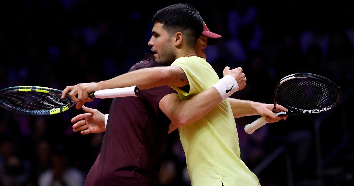 Tennis : tout sourire, Alcaraz domine Sinner lors d’une nouvelle exhibition et empoche... deux millions de dollars