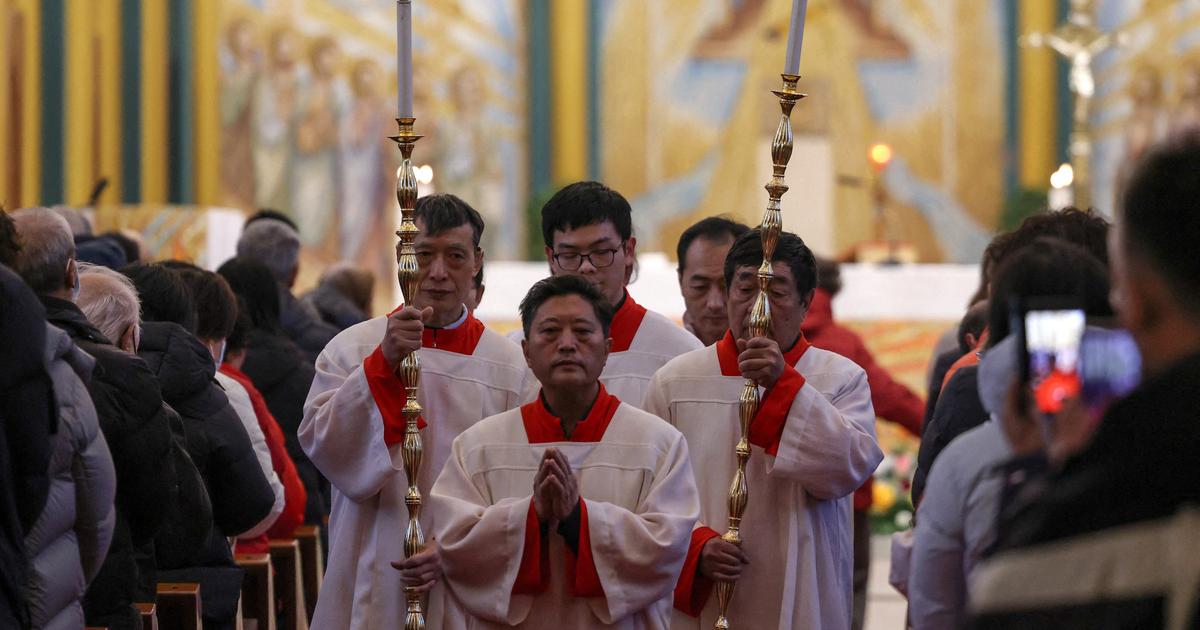 La croix d'une église non-officielle enlevée en Chine, des arrestations signalées dans la ville de Yayang