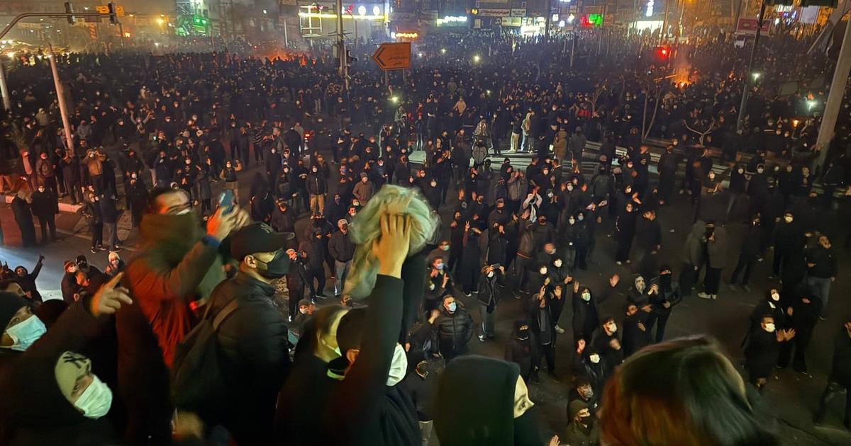 Iran : le régime menace de militariser la répression d’une révolte qui ne faiblit pas