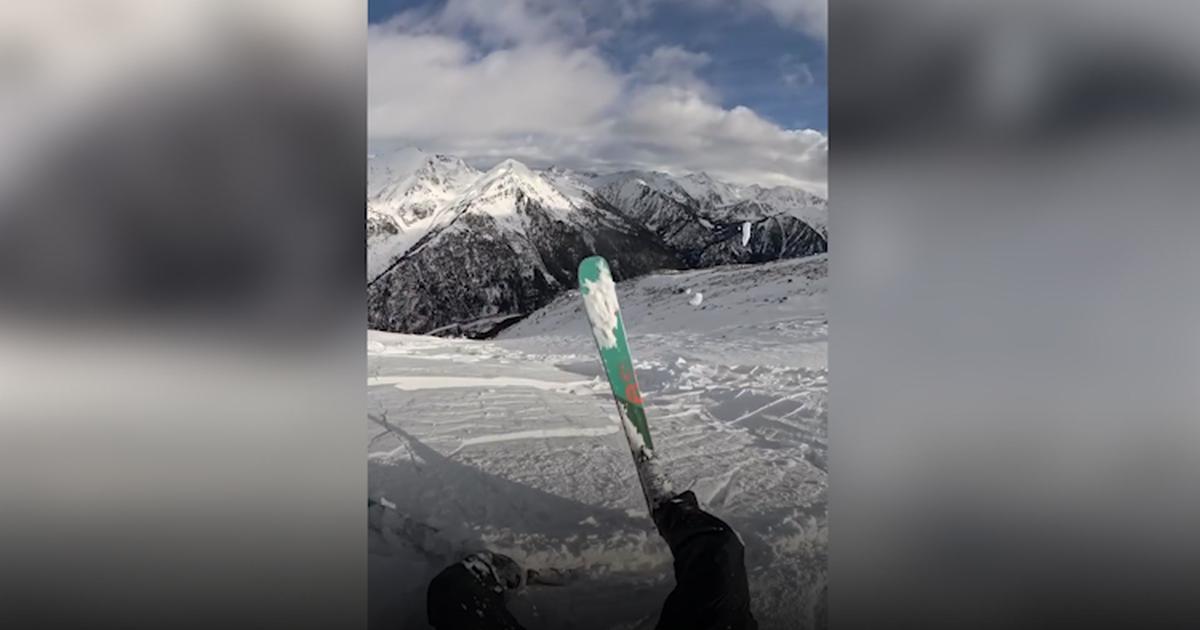 متزلجة تنجو بأعجوبة من انهيار ثلجي في منتجع تزلج بأندورا