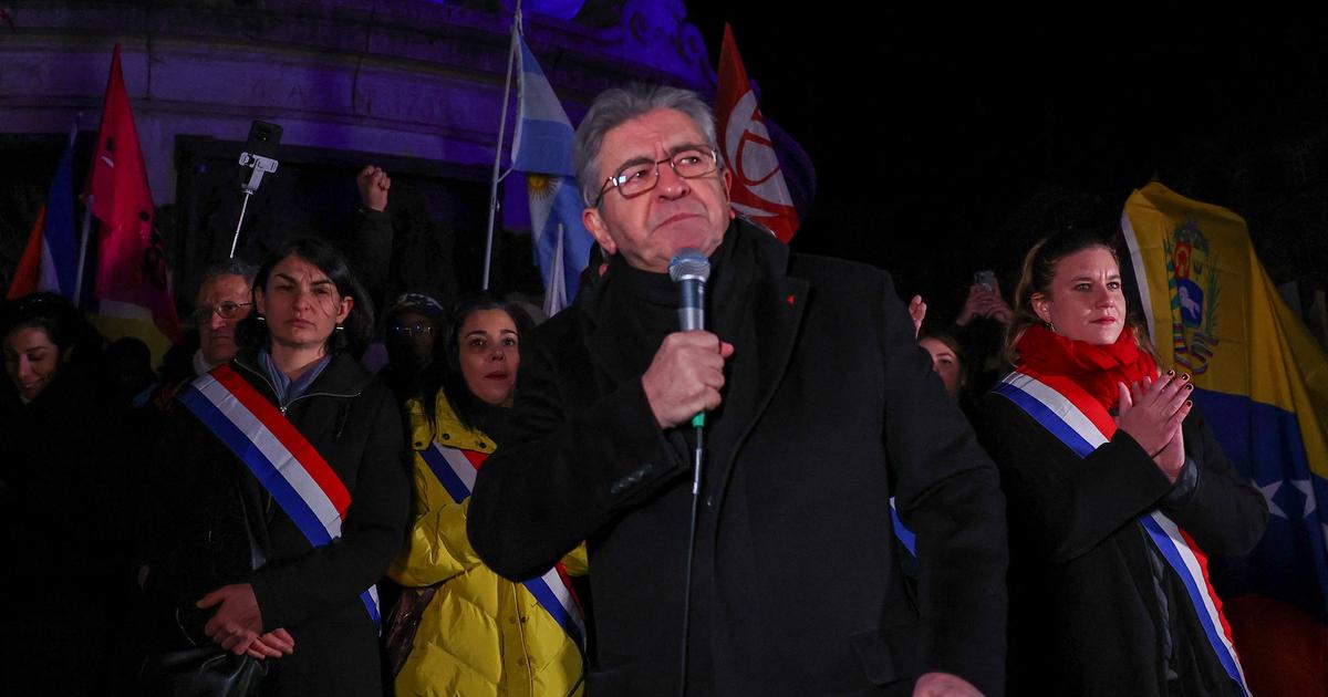 Présidentielle 2027 : pour Mélenchon, Hollande «tient son créneau» après le refus des socialistes de censurer le gouvernement