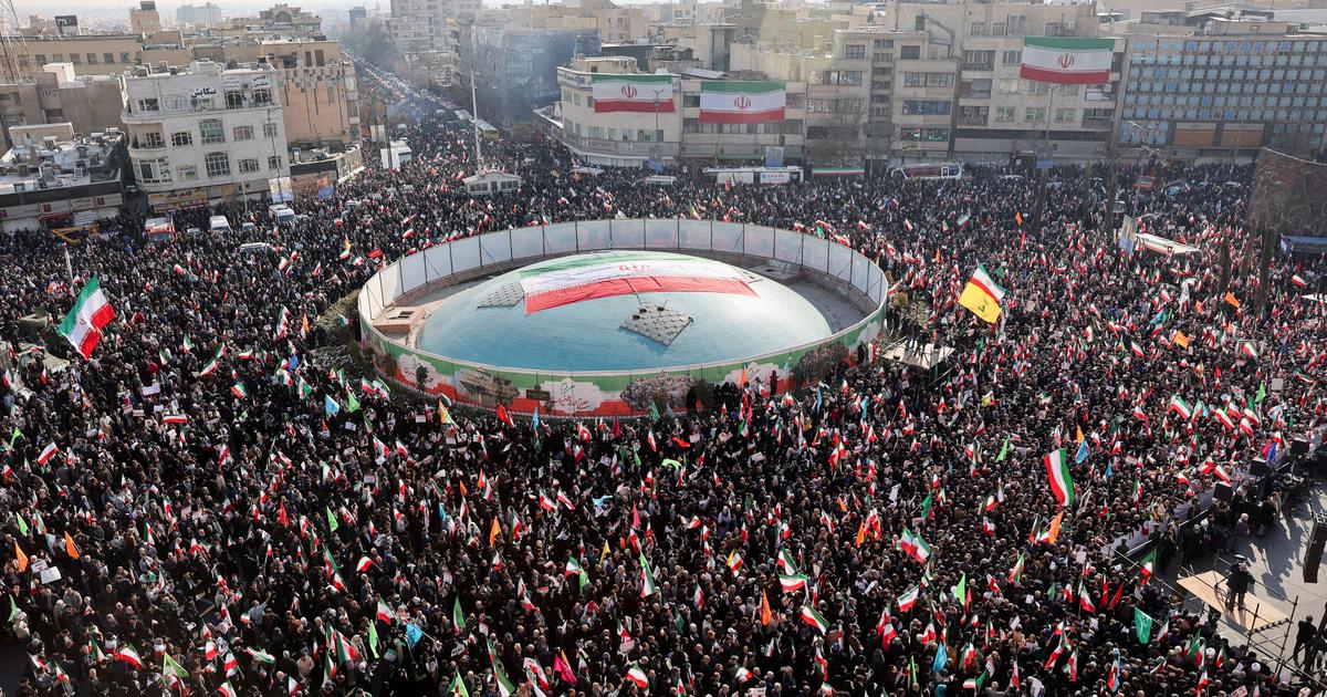EN DIRECT - Manifestations en Iran : rassemblement massif à Téhéran pour les funérailles des forces de sécurité tuées