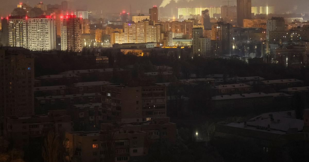 Ukraine : Volodymyr Zelensky annonce décréter «l’état d’urgence» pour le secteur énergétique frappé par la Russie