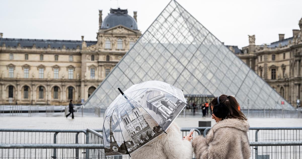 Troisième journée de grève au Louvre en un mois, alors que des annonces sont attendues sur la direction du musée