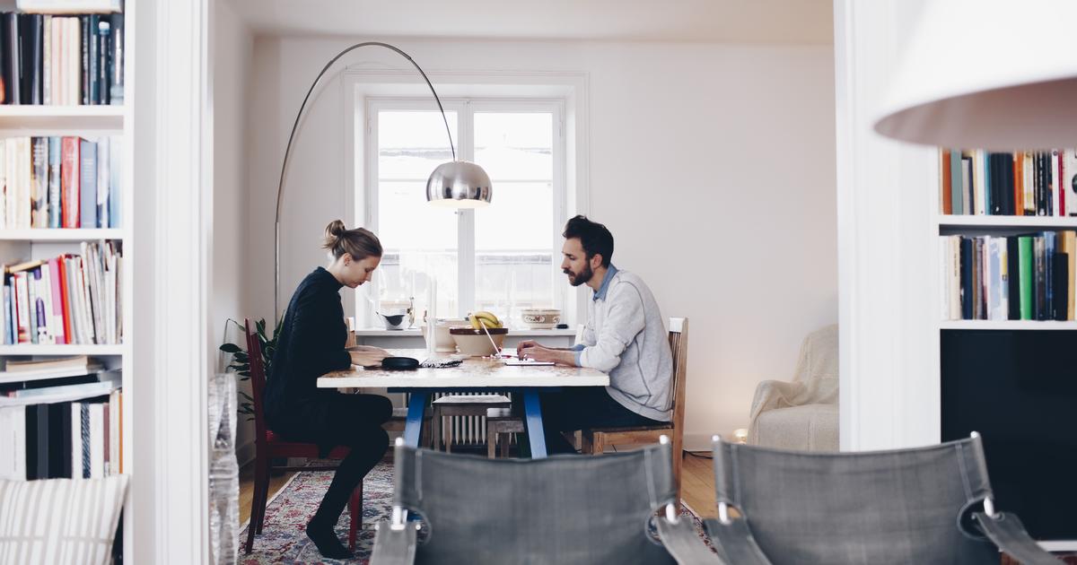 Pourquoi on n’invite plus personne chez soi : «Être présent, disponible, sympa… Je n’ai plus cette énergie»