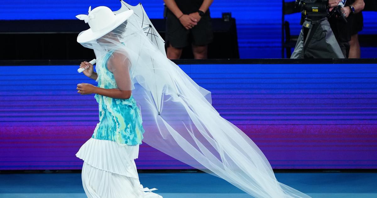 Balle de tennis Naomi Osaka dédicacée 9 pouces Jumbo Wilson UDA