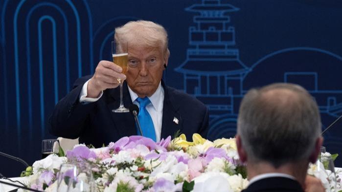 «Un contexte extrêmement volatil où règne l’incertitude, c’est le pire» : les vins français à nouveau sous la pression de Trump