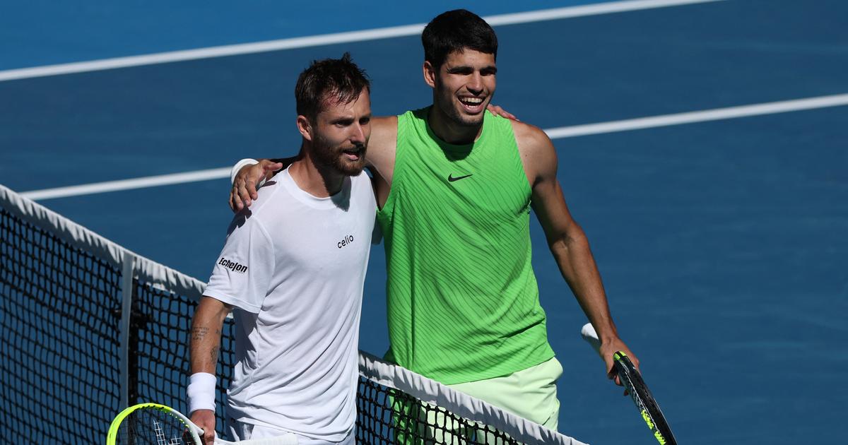 Open d’Australie : «Je suis heureux d’avoir joué contre lui, je me suis fait plaisir», souffle Alcaraz après sa victoire tranquille contre Moutet
