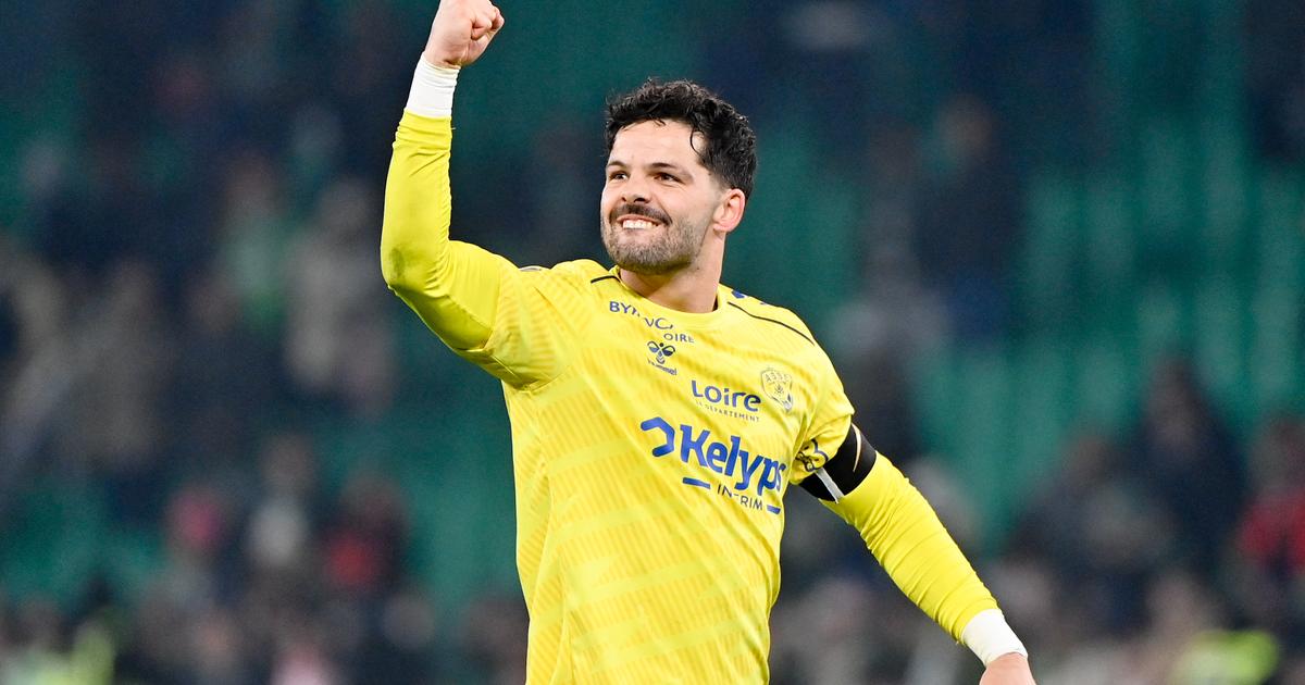 Ligue 2 : portier de Saint-Etienne, Gautier Larsonneur évite miraculeusement le rouge (vidéo)