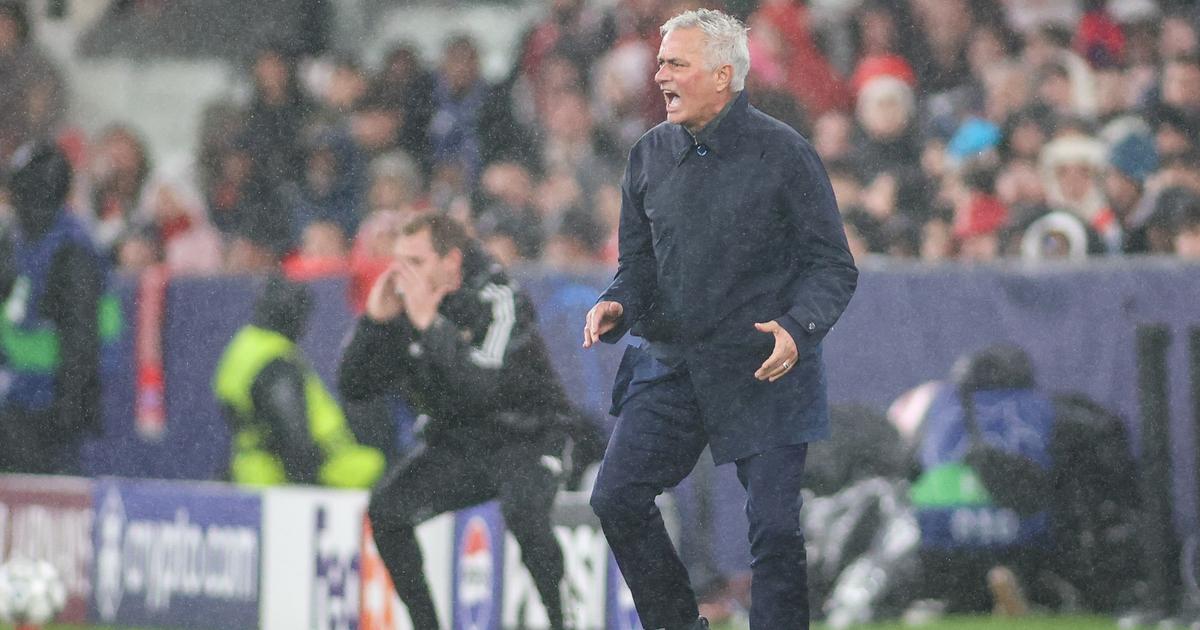 Mourinho: Goalkeeper Scores – Incredible Story