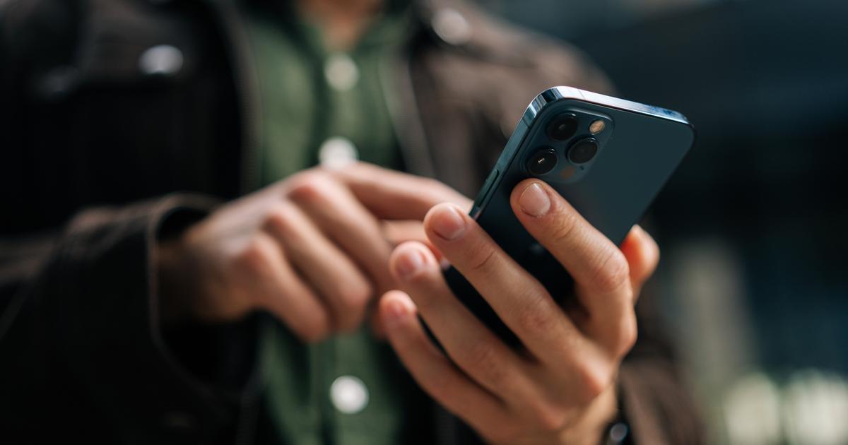 Protection des mineurs sur les réseaux sociaux : « Un pas de plus dans la société de l’autorisation préalable »
