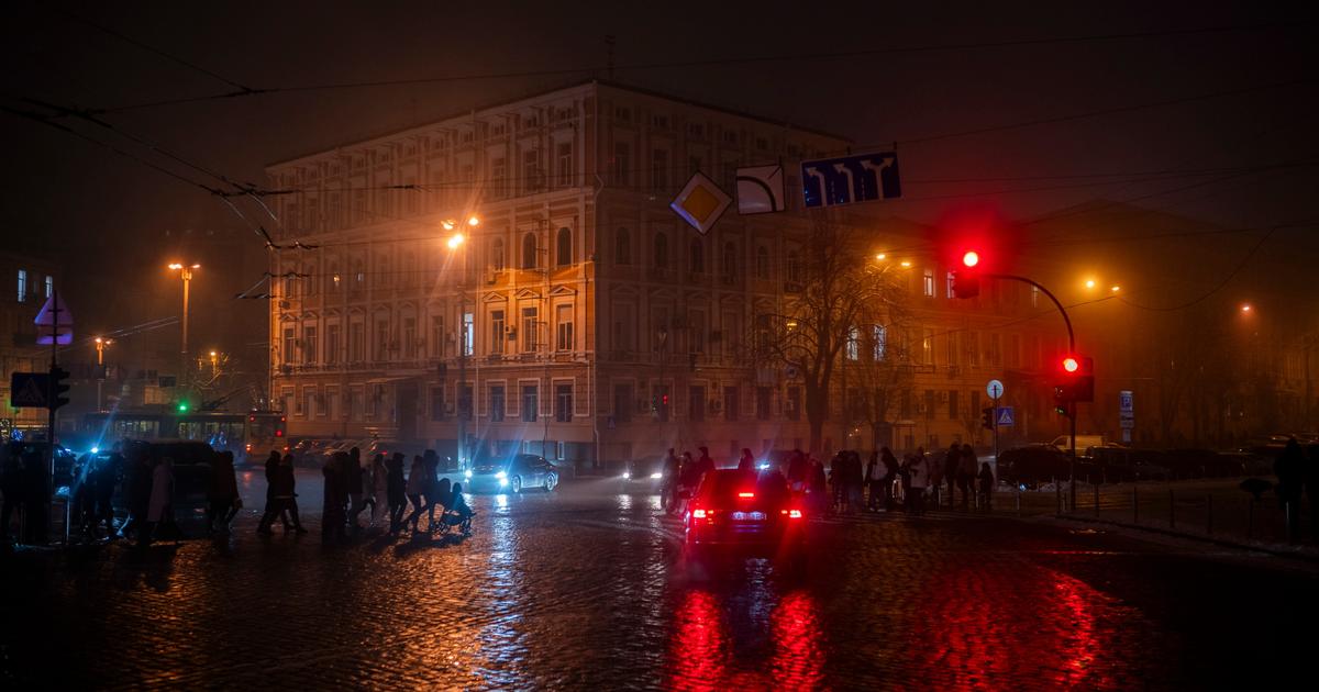 « Les Russes essaient de nous faire craquer mais ça n’arrivera pas » : à Kiev, la résistance des Ukrainiens plongés dans le froid et le noir par les bombardements