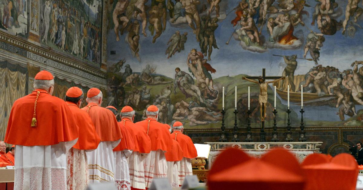 Téléphone portable oublié, un bulletin en trop dans l’urne... Les secrets de l’élection du pape Léon XIV révélés dans un livre-enquête Kép