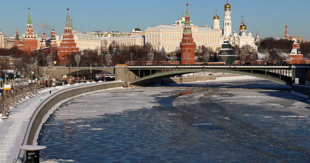 Un conseiller diplomatique de Macron en visite à Moscou Kép