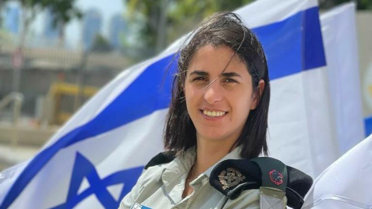«Un signal clair» : l’armée israélienne nomme une femme arabe et musulmane comme porte-parole