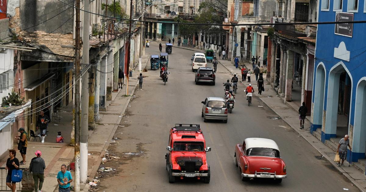 Cuba annonce aux compagnies aériennes une absence de kérosène pour un mois Kép