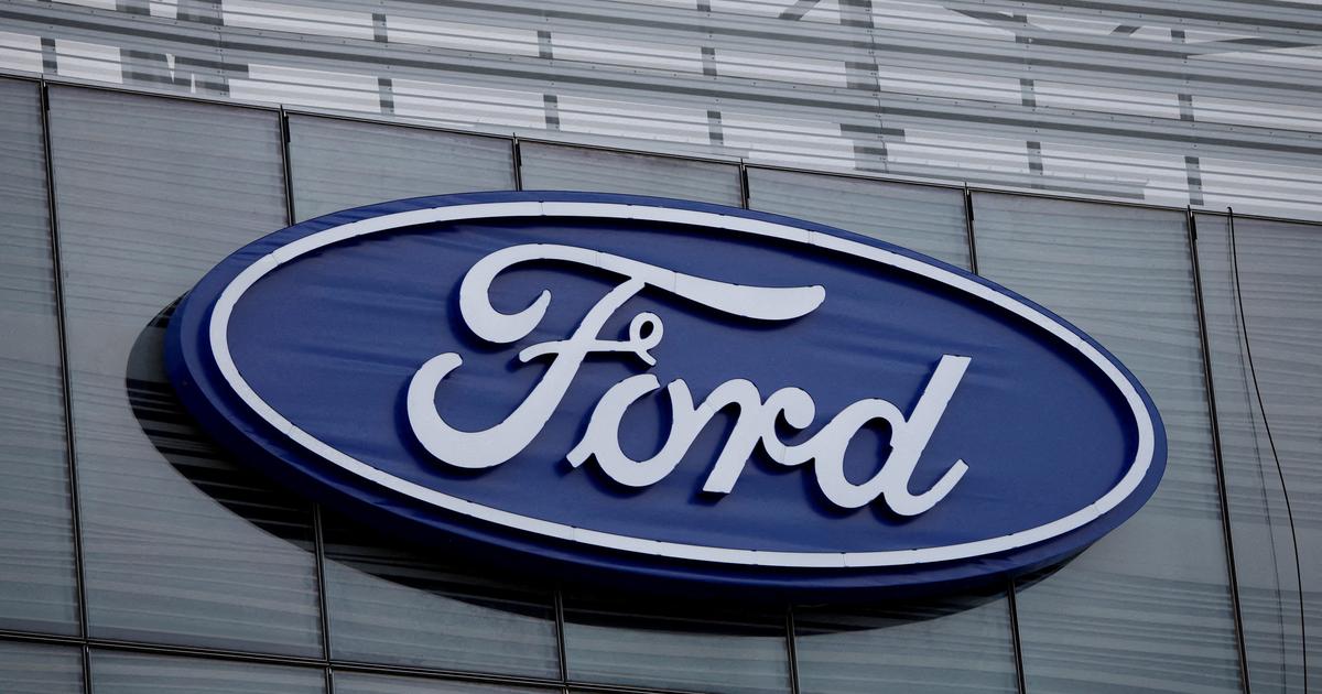 Lourde perte pour Ford au quatrième trimestre après le pivot sur l'électrique