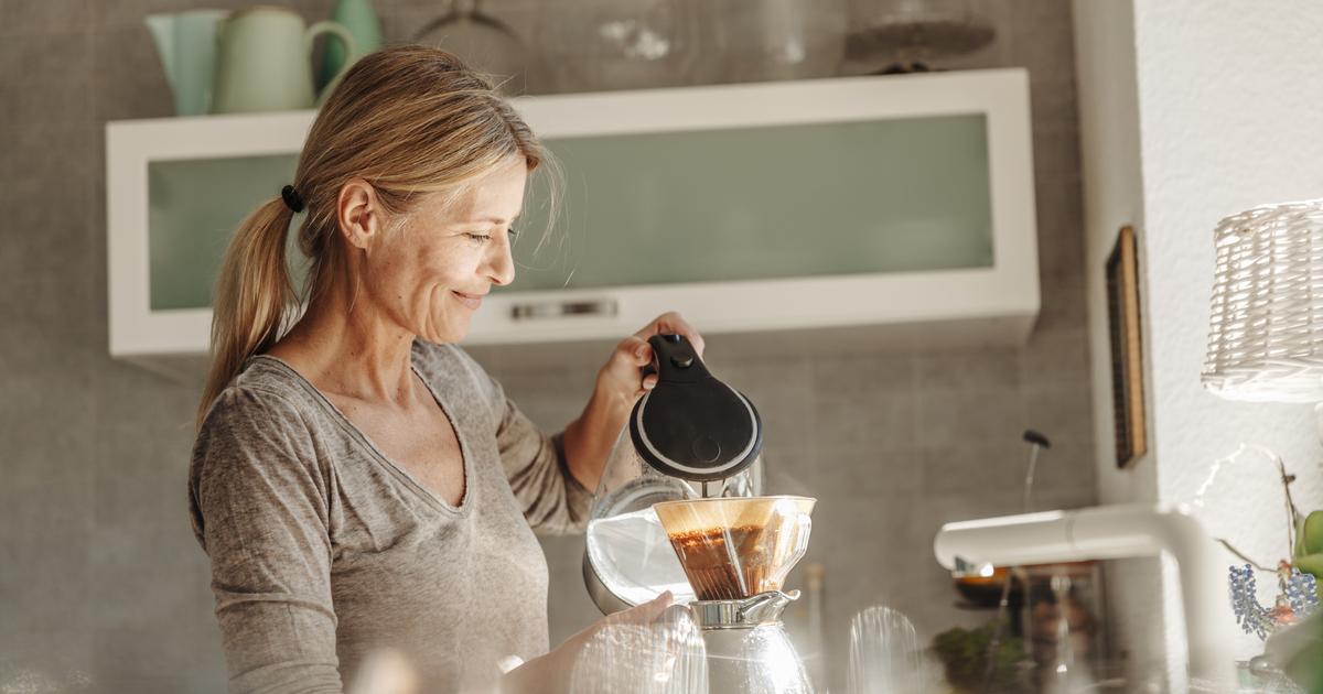 8 Morning Changes for Better Health, According to Experts