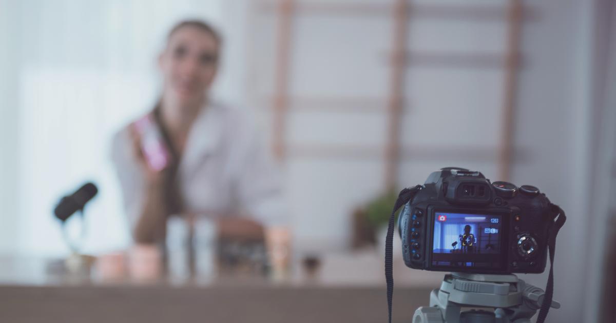 Arnaques : malgré la loi, les influenceurs pullulent encore sur les réseaux sociaux