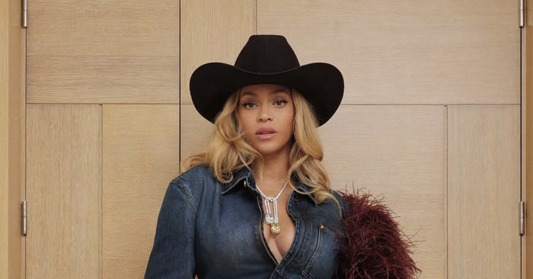 Beyoncé succombe au micro-carré, la couple chic et tendance du moment