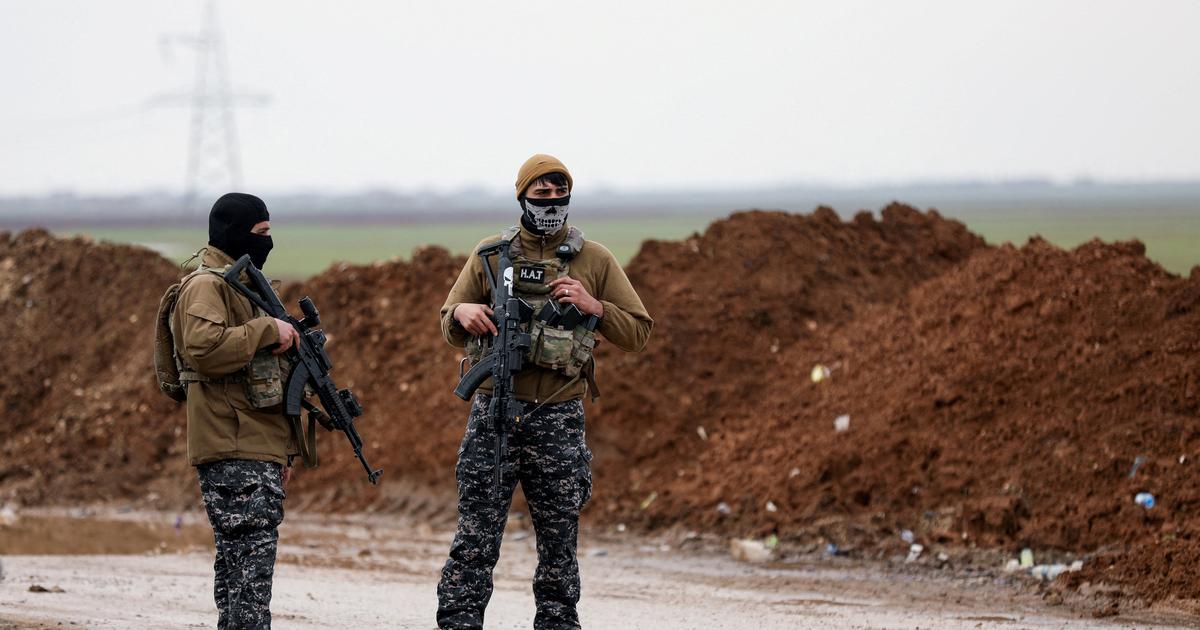 Syrie : les autorités kurdes libèrent 34 Australiens, proches de djihadistes de l’État islamique