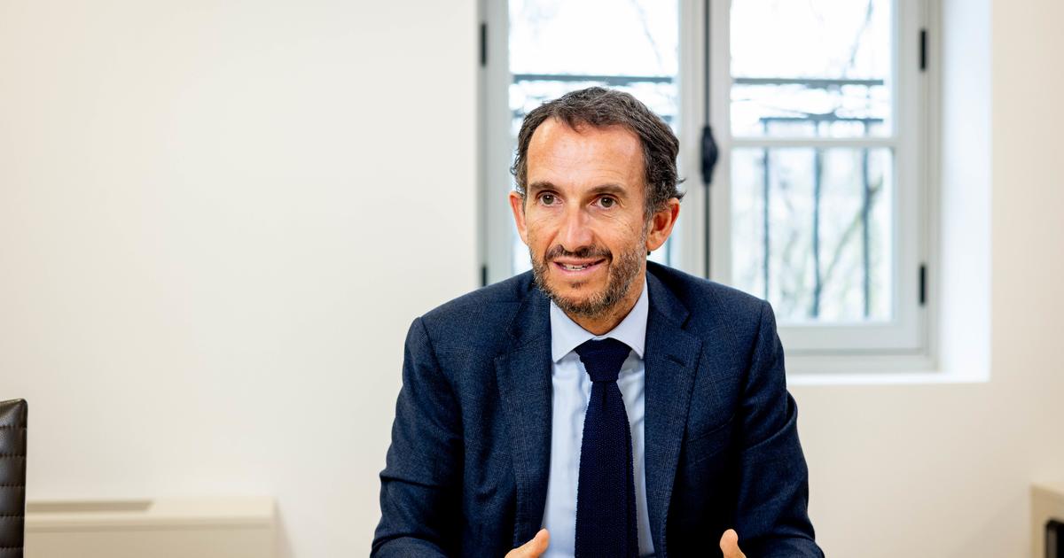 «Carrefour 2030 est résolument tourné vers la croissance» : le plan d'Alexandre Bompard pour gagner des parts de marché et augmenter ses marges