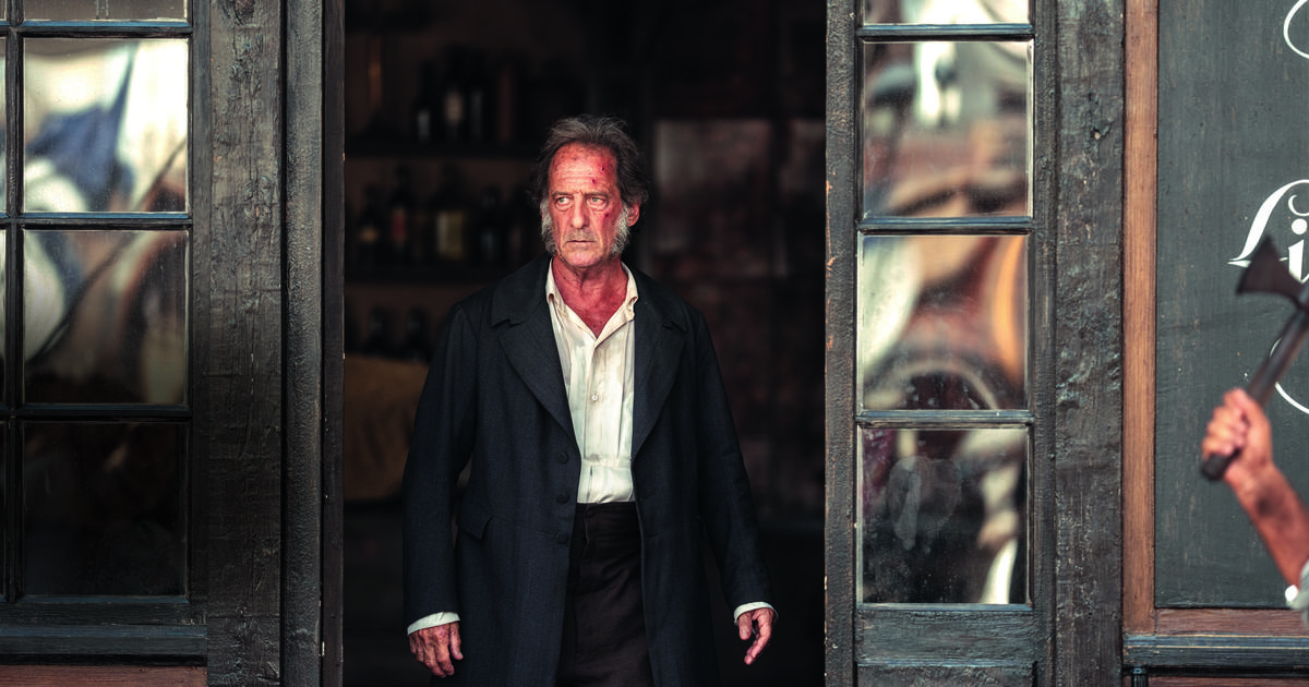 Vincent Lindon, Benjamin Lavernhe, Camille Cottin… Notre reportage en exclusivité sur le plateau de tournage des Misérables