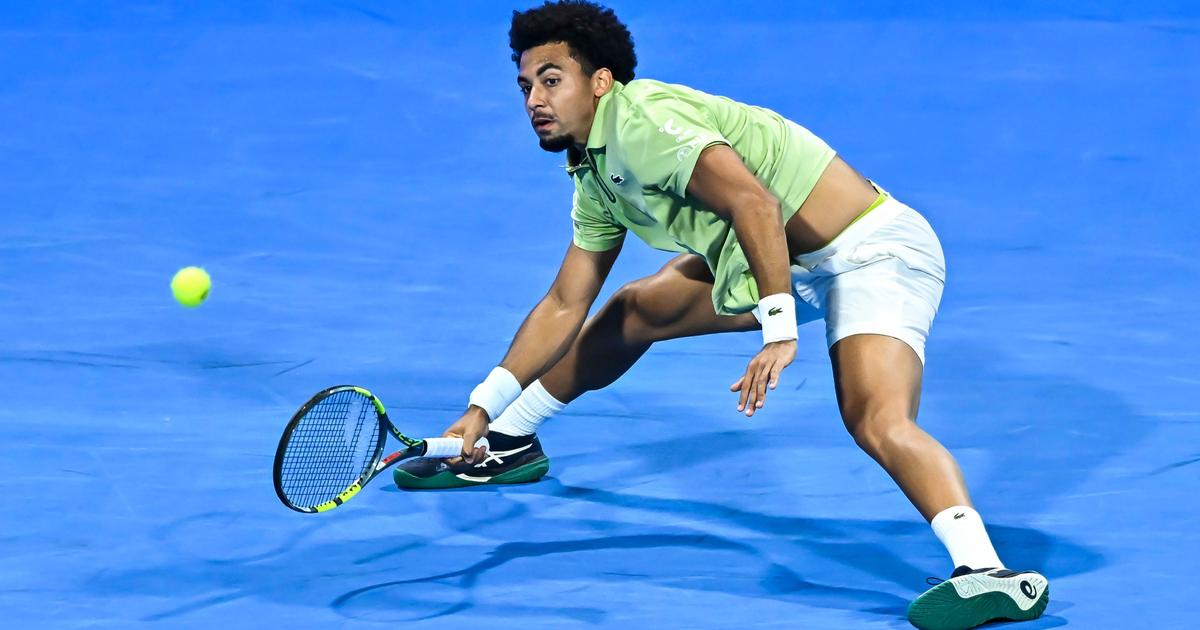 Tennis : Arthur Fils impuissant face à l’ogre Carlos Alcaraz, titré à Doha