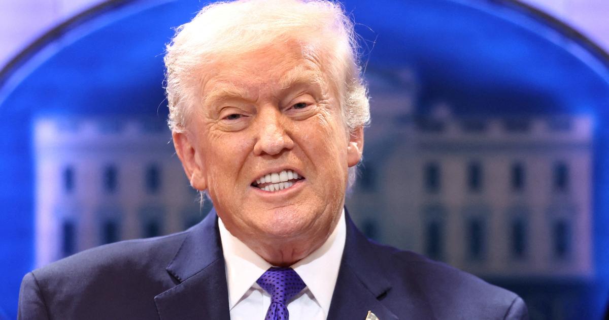 Droits de douane : Donald Trump rel&egrave;ve la surtaxe mondiale de 10% &agrave; 15%