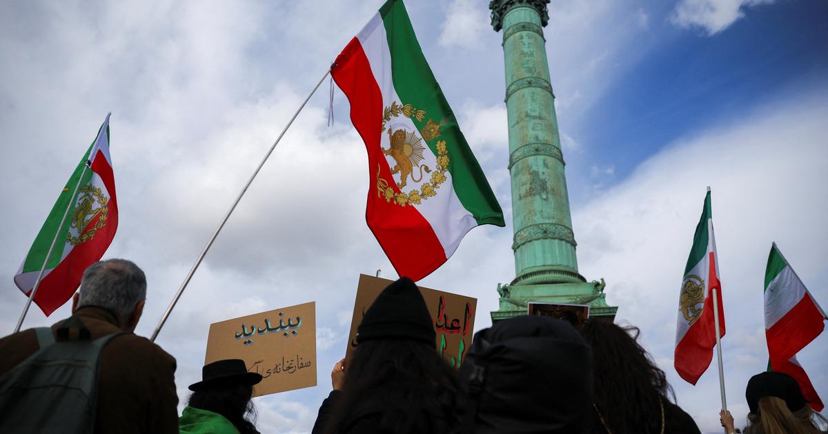 «Khamenei est mort, il est parti au diable !» : à Paris, une diaspora iranienne entre joie et crainte