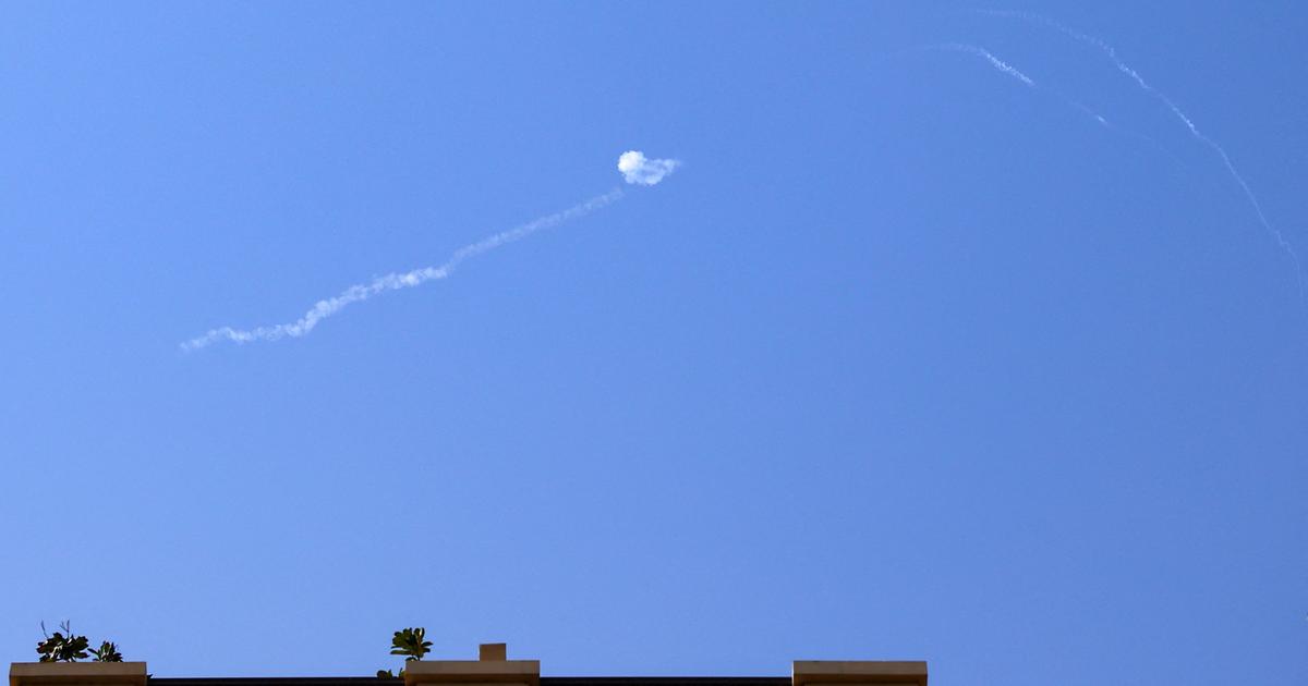 Guerre en Iran : à l’abri des missiles, des touristes bloqués à Dubaï attendent leur vol retour