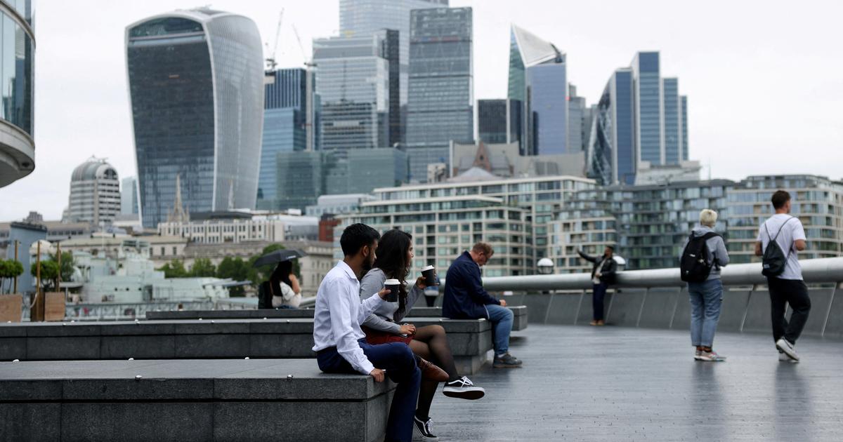 Le Royaume-Uni annonce ne plus délivrer de visas d’étude à 4 nationalités et suspend les visas de travail aux Afghans