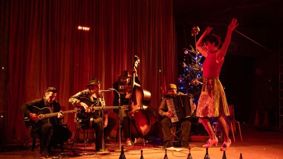 Au cirque Romanès : les premiers pas de Rose Bouglione, une enfant de la balle