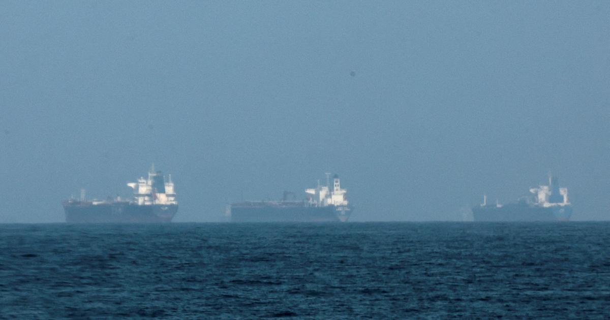 Guerre au Moyen-Orient : 20.000 marins et 15.000 passagers bloqués dans le Golfe